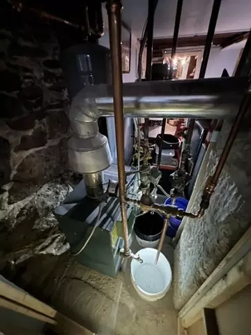 Entry Way - 116 Quebec St, Lowell, MA 01852 photo 4 of 4