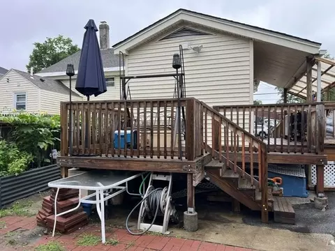 Exterior - 116 Quebec St, Lowell, MA 01852 photo 1 of 1