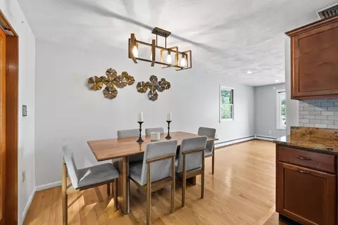 Dining - 849 Washington St, Dedham, MA 02026 photo 4 of 4