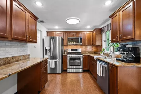 Kitchen - 849 Washington St, Dedham, MA 02026 photo 3 of 4