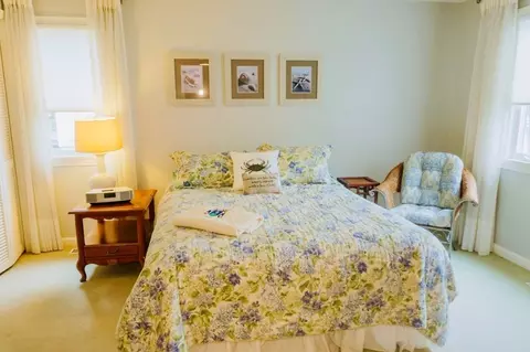 Bedroom - 15 Classic Cir #15, Mashpee, MA 02649 photo 2 of 3