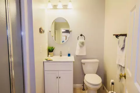 Bath - 15 Classic Cir #15, Mashpee, MA 02649 photo 2 of 2