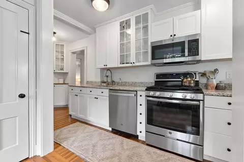Kitchen - 52 Bridge St, Hamilton, MA 01982 photo 1 of 3