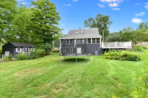 Exterior - 52 Bridge St, Hamilton, MA 01982 photo 6 of 8