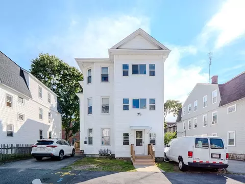 Exterior - 12 Ives St, Worcester, MA 01603 photo 2 of 5