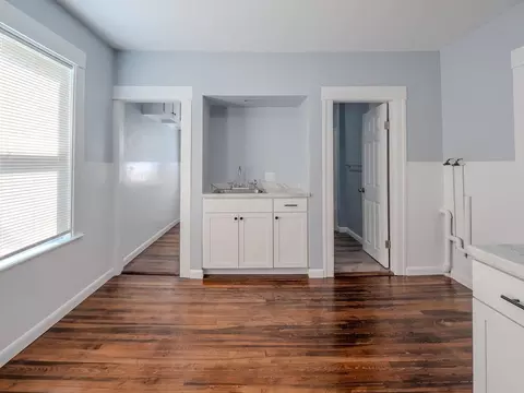 Entry Way - 12 Ives St, Worcester, MA 01603 photo 1 of 2