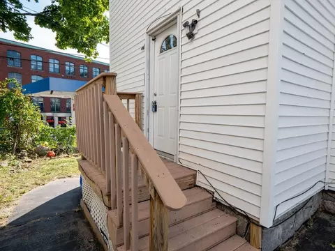 Exterior - 12 Ives St, Worcester, MA 01603 photo 3 of 5
