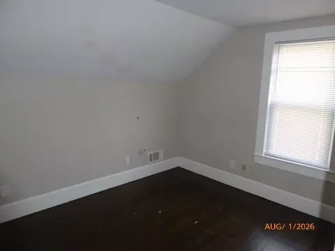 24 Pendleton Ave, Chicopee, MA 01020 photo 7