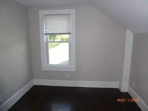 24 Pendleton Ave, Chicopee, MA 01020 photo 6
