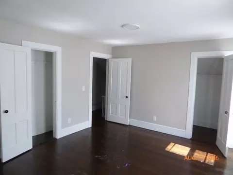 24 Pendleton Ave, Chicopee, MA 01020 photo 8