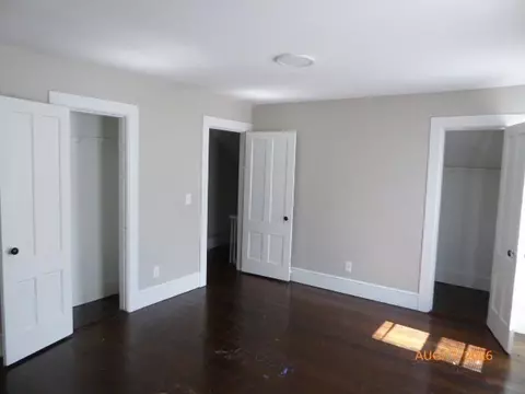 24 Pendleton Ave, Chicopee, MA 01020 photo 9