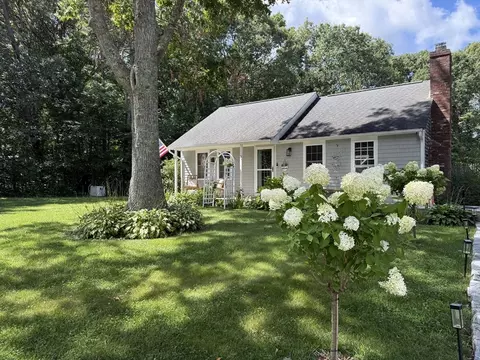 3 Shagbark Rd, Forestdale, MA 02644