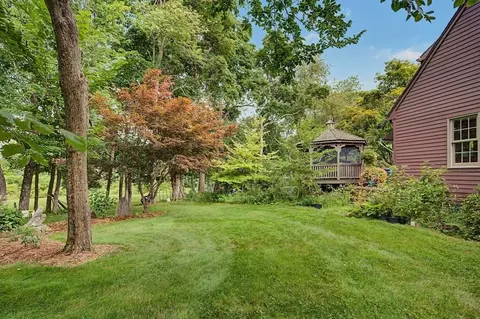 Exterior - 60 Main Rd, Westhampton, MA 01027 photo 2 of 18