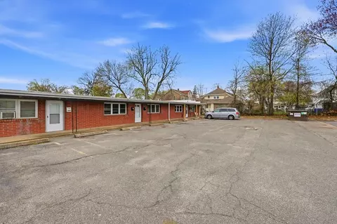 50 Stevens St, Springfield, MA 01104 photo 2