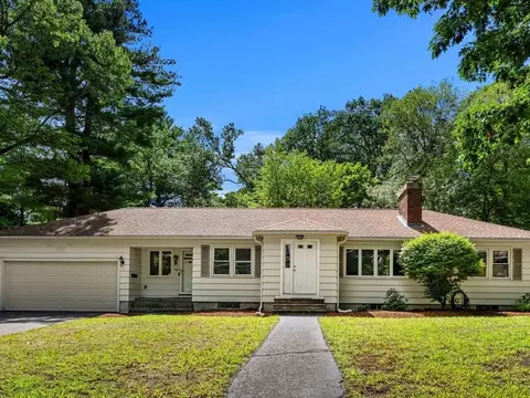 108 Westford, Chelmsford, MA 01824