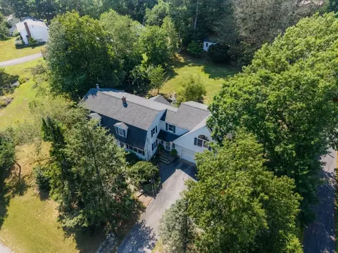 View/Area - 36 Pine St, Berkley, MA 02779 photo 2 of 3