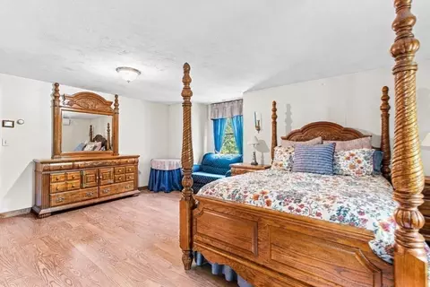 Bedroom - 36 Pine St, Berkley, MA 02779 photo 8 of 8