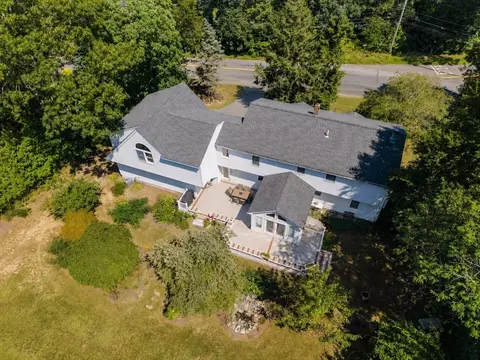View/Area - 36 Pine St, Berkley, MA 02779 photo 3 of 3