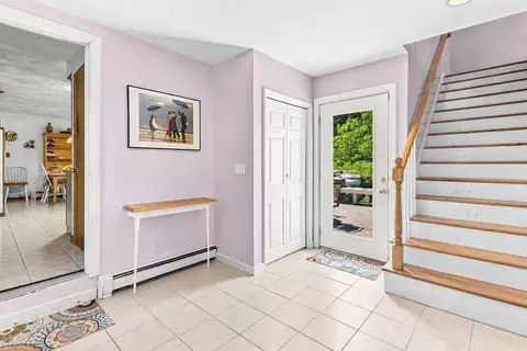 Entry Way - 36 Pine St, Berkley, MA 02779 photo 1 of 2