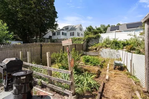 Exterior - 8 Cardinal, Worcester, MA 01602 photo 10 of 13