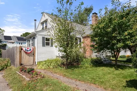 Exterior - 8 Cardinal, Worcester, MA 01602 photo 4 of 13