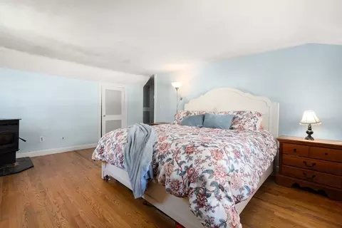 Bedroom - 8 Cardinal, Worcester, MA 01602 photo 2 of 5