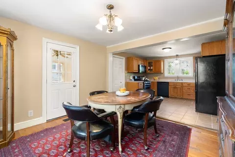 Dining - 8 Cardinal, Worcester, MA 01602 photo 3 of 6