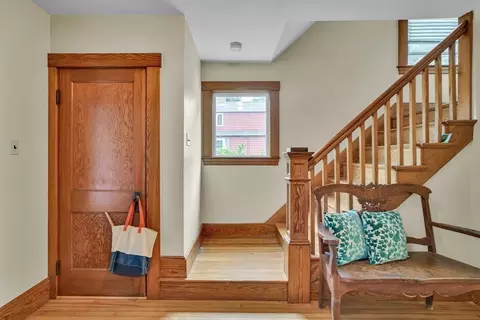 Entry Way - 10 Vernon St, Maynard, MA 01754 photo 2 of 2