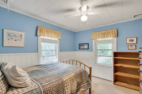 Bedroom - 10 Vernon St, Maynard, MA 01754 photo 4 of 5