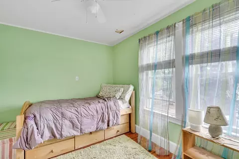 Bedroom - 10 Vernon St, Maynard, MA 01754 photo 2 of 5