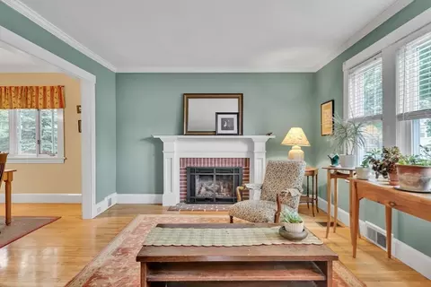 Living - 10 Vernon St, Maynard, MA 01754 photo 1 of 3