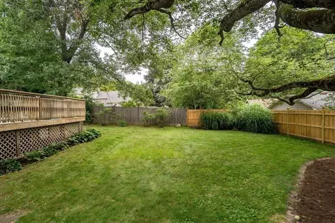 Exterior - 10 Vernon St, Maynard, MA 01754 photo 5 of 5