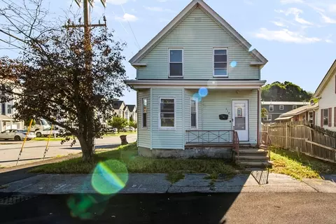 112 Quebec St, Lowell, MA 01852