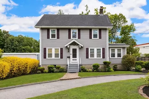820 Beaver St, Waltham, MA 02452