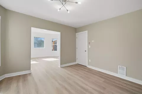Living - 35-37 Ozark St, Springfield, MA 01108 photo 3 of 7
