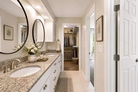 Bath - 78 Pointe Rok Dr #78, Worcester, MA 01604 photo 6 of 6