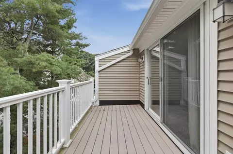 Exterior - 78 Pointe Rok Dr #78, Worcester, MA 01604 photo 3 of 4