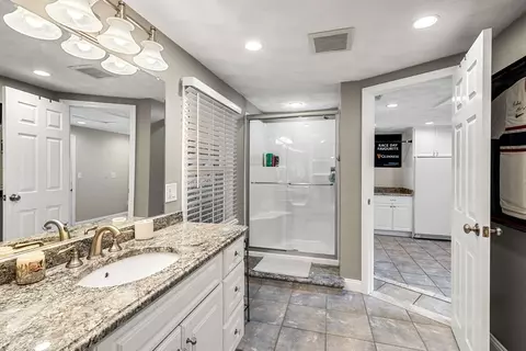 Bath - 9 Anna Dr, Danvers, MA 01923 photo 7 of 7