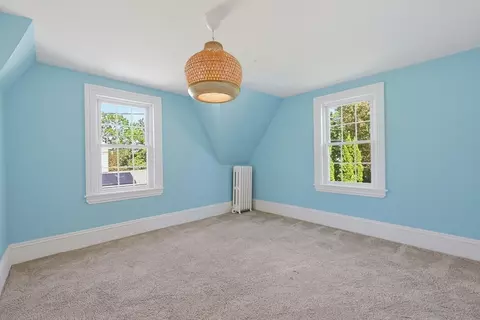 Bedroom - 20 Marble St, Gloucester, MA 01930 photo 9 of 10