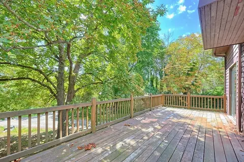 Exterior - 20 Marble St, Gloucester, MA 01930 photo 2 of 5
