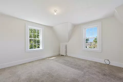 Bedroom - 20 Marble St, Gloucester, MA 01930 photo 6 of 10