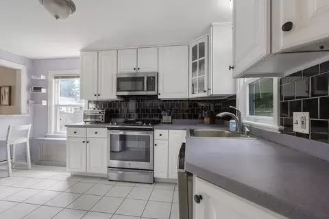 Kitchen - 4 Maxdale Rd, Worcester, MA 01602 photo 3 of 4
