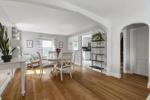Entry Way - 4 Maxdale Rd, Worcester, MA 01602 photo 1 of 2