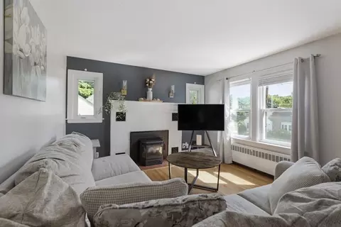Living - 4 Maxdale Rd, Worcester, MA 01602 photo 1 of 4