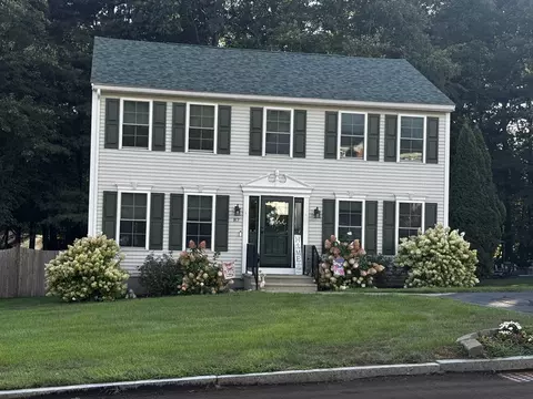 87 Photine Dr, Lowell, MA 01854