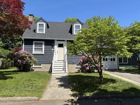25 Sherman Rd, Wakefield, MA 01880