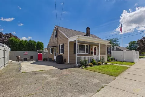 118 Somerset St, New Bedford, MA 02745