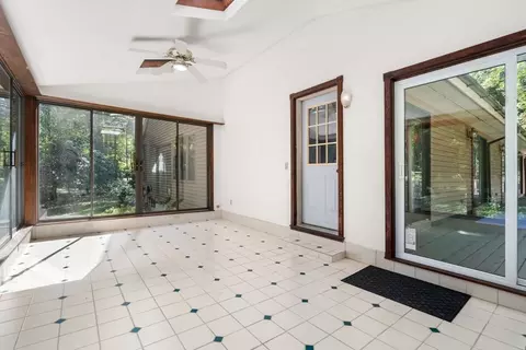 Exterior - 73 Main St, Sutton, MA 01590 photo 4 of 10