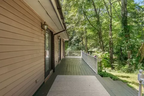 Exterior - 73 Main St, Sutton, MA 01590 photo 5 of 10