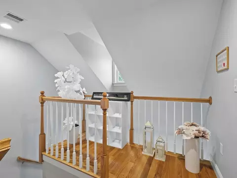 Entry Way - 174 Pine St #301, Danvers, MA 01923 photo 4 of 4